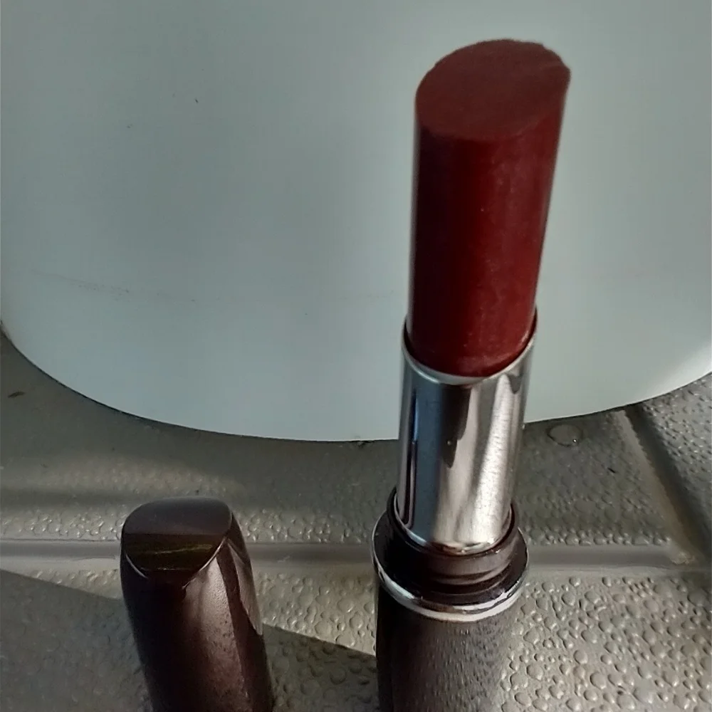 Volume xl seduction plumping lip color 320 passion